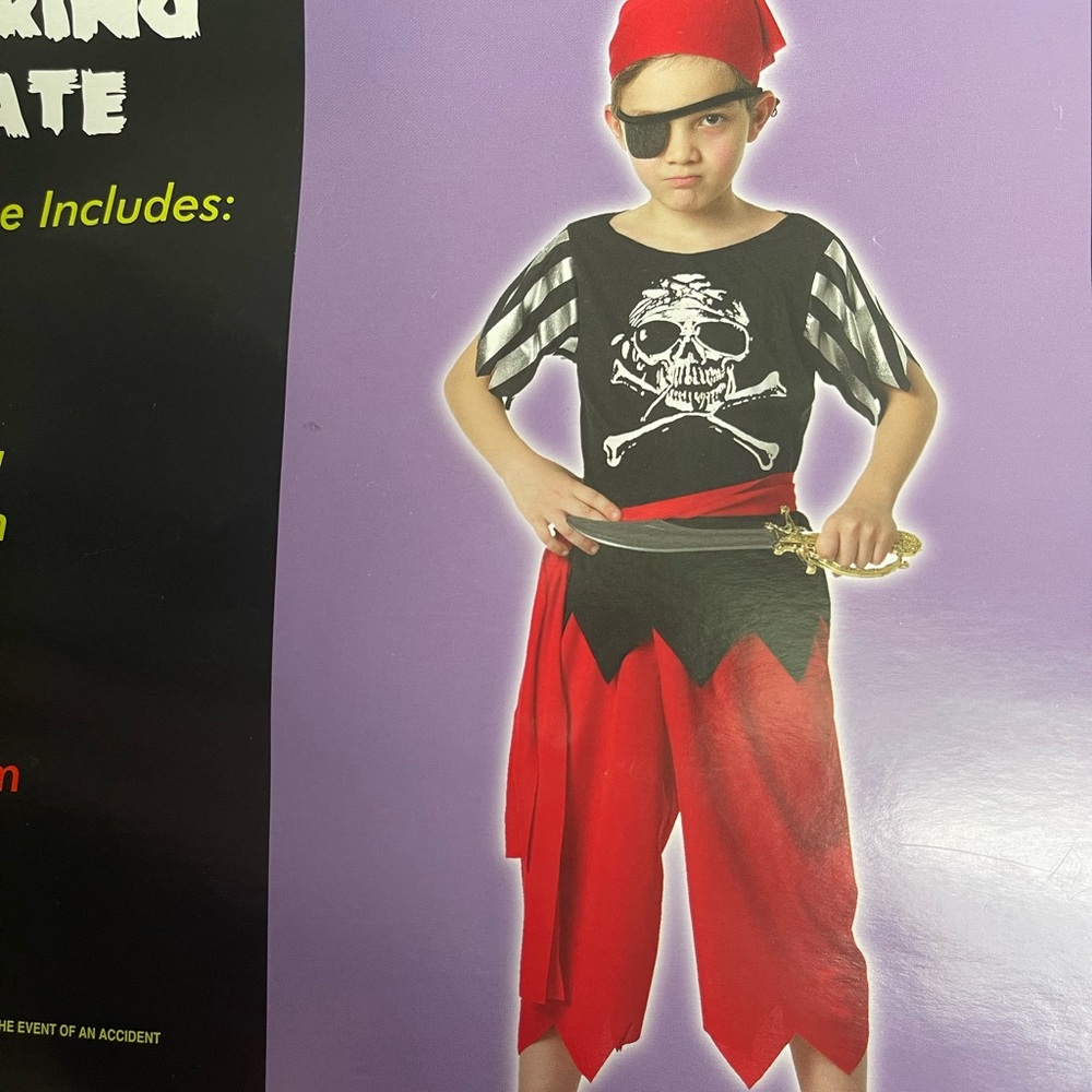 Totally Ghoul Scaring Pirate costume. NWT